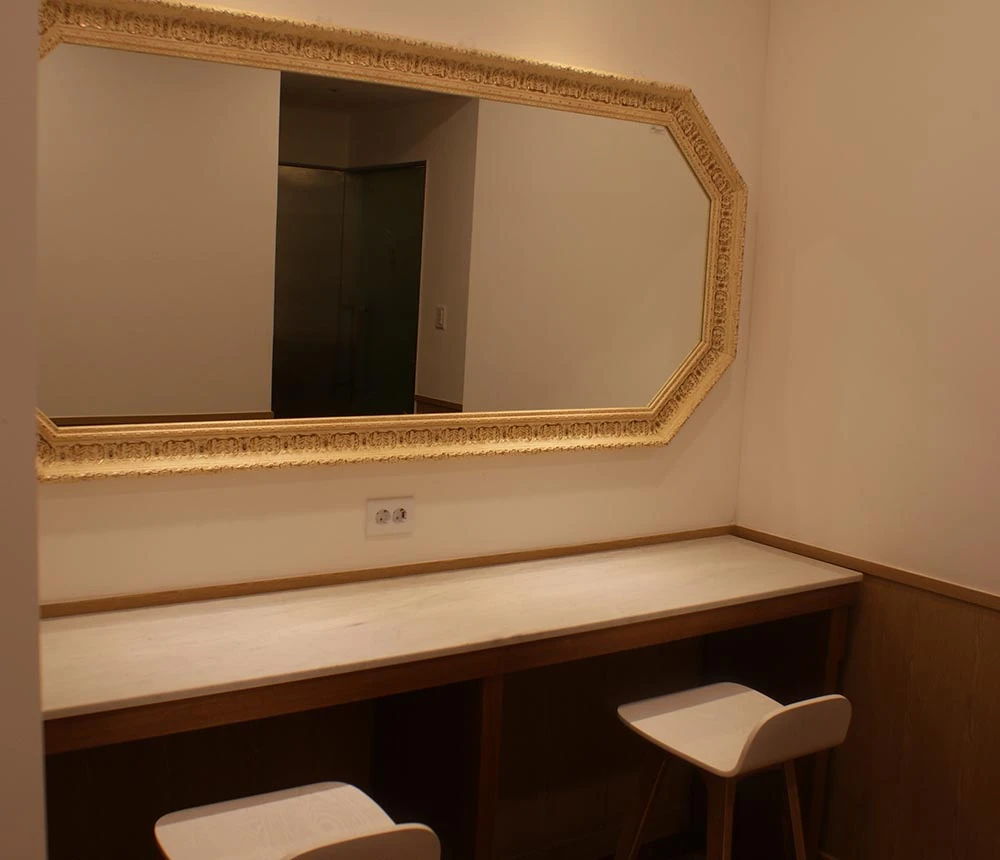empty image