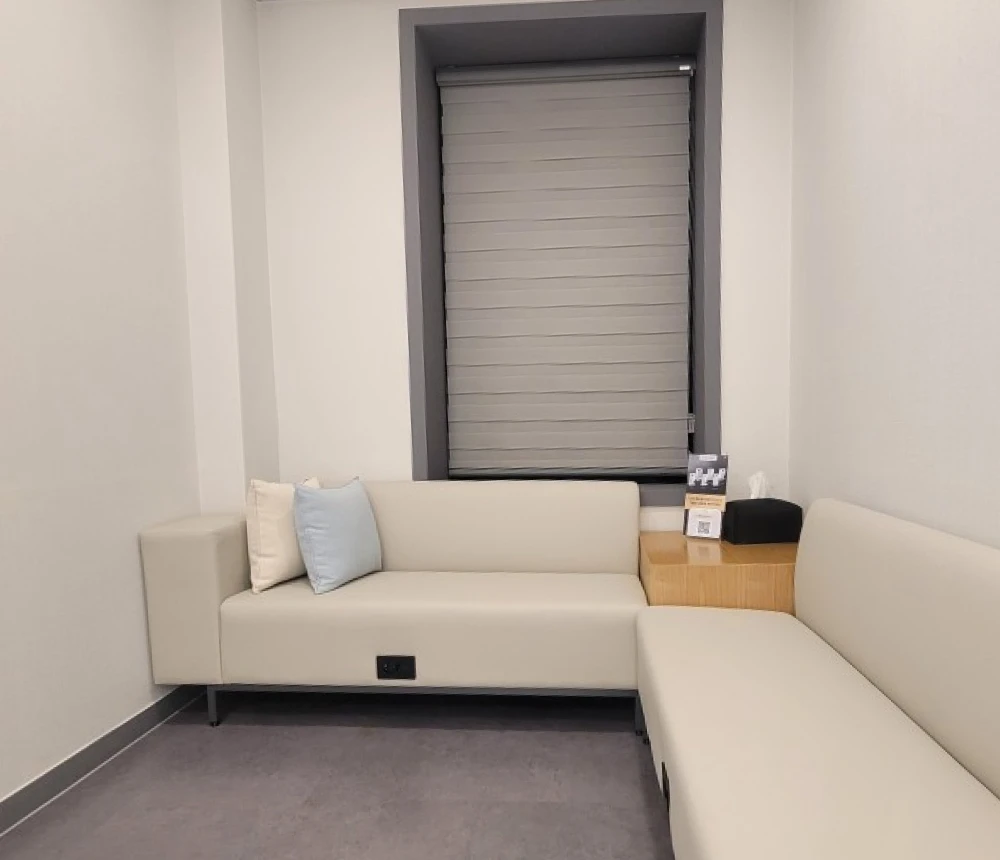 empty image