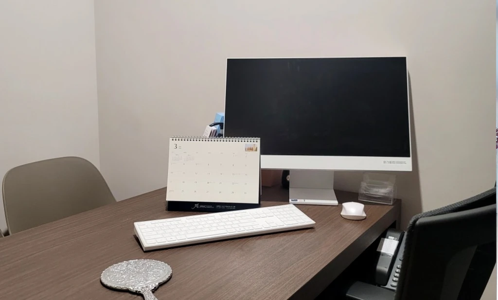 empty image