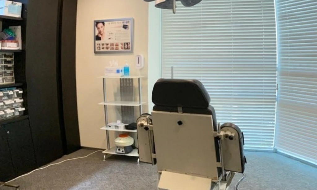 empty image